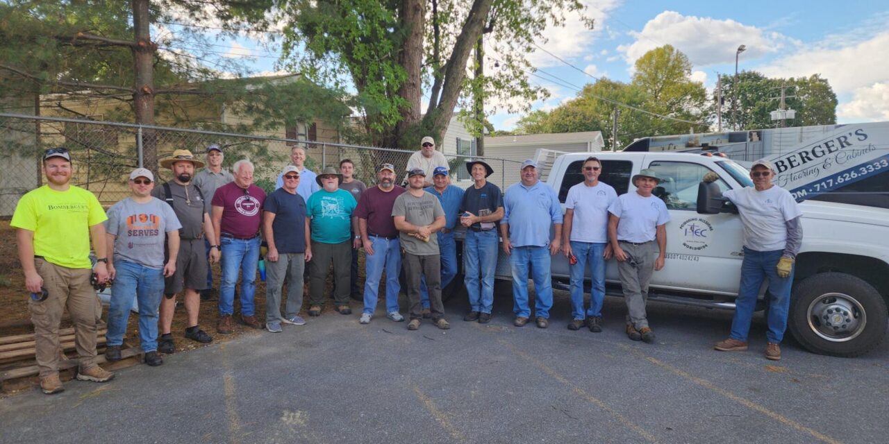 Volunteers Remove Hundreds of Donated Solar Panels!