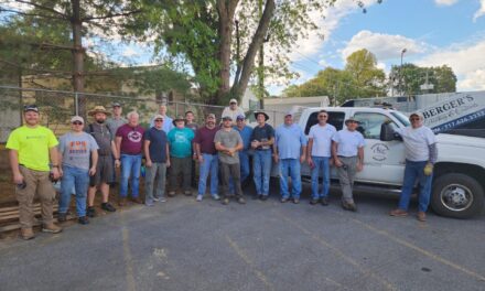 Volunteers Remove Hundreds of Donated Solar Panels!